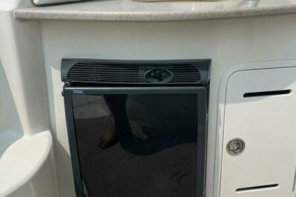 Just Right 32ft Sea Ray Yacht For Sale