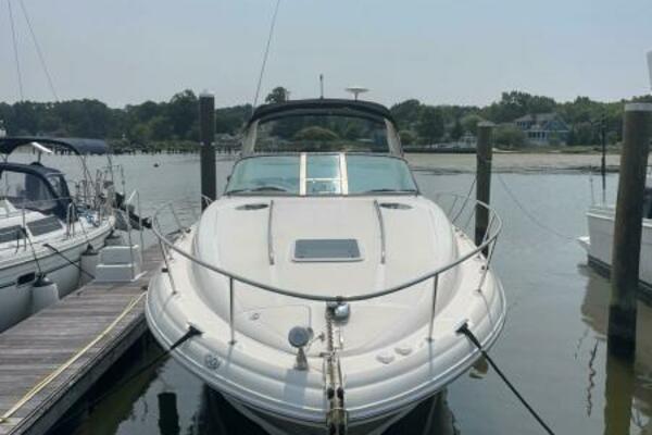 Just Right 32ft Sea Ray Yacht For Sale