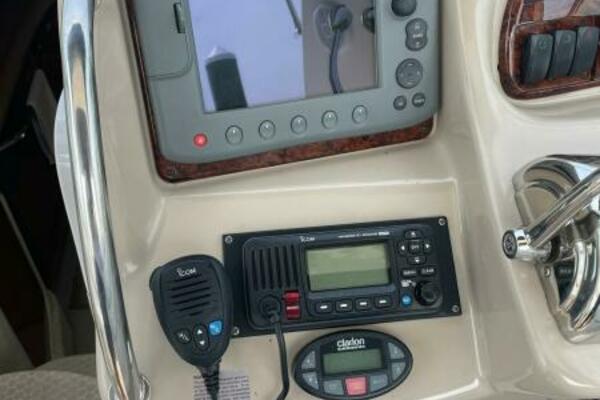 Just Right 32ft Sea Ray Yacht For Sale