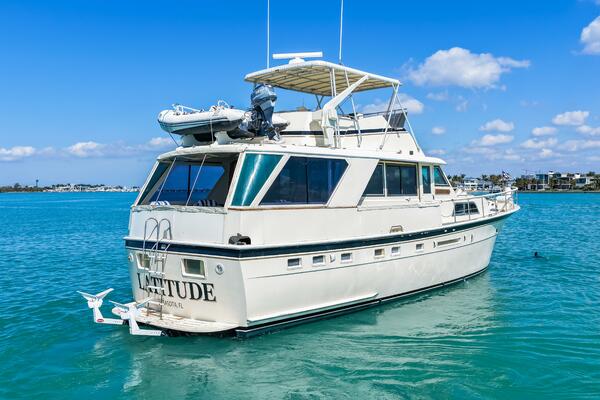 LATTITUDE 53ft Hatteras Yacht For Sale