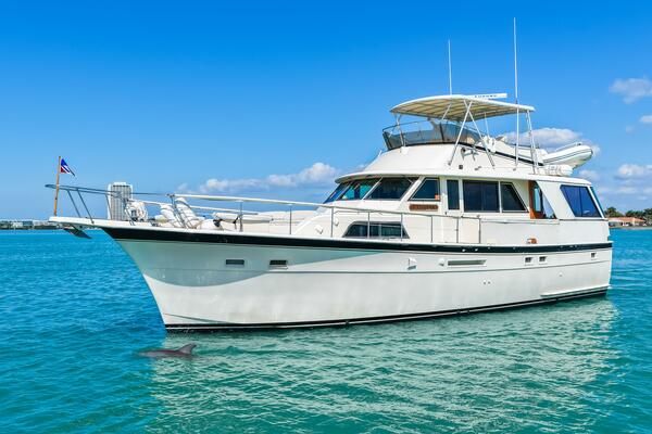 LATTITUDE 53ft Hatteras Yacht For Sale