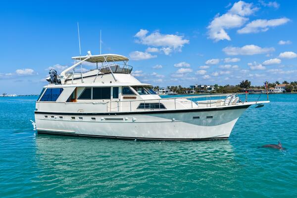 LATTITUDE 53ft Hatteras Yacht For Sale