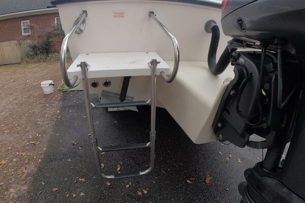 23ft Grady White Yacht For Sale