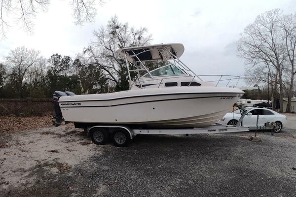 23ft Grady White Yacht For Sale