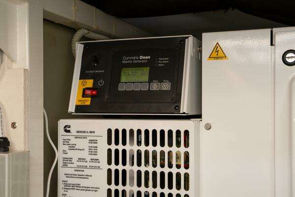 Ferretti Yachts 450 Fly Yacht For Sale