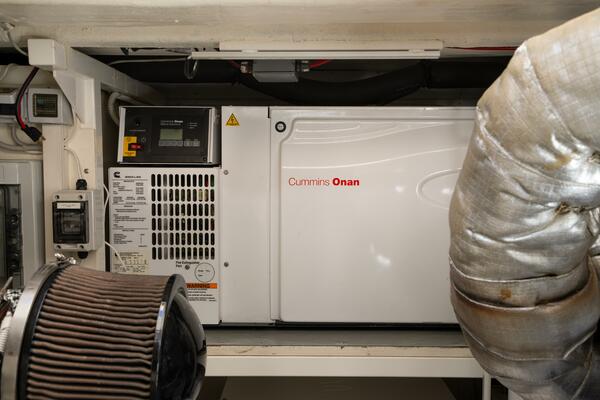 45ft Ferretti Yachts Yacht For Sale