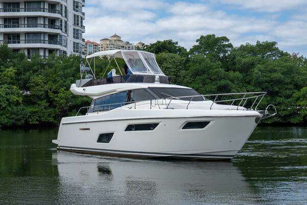 Ferretti Yachts 450 Fly Yacht For Sale