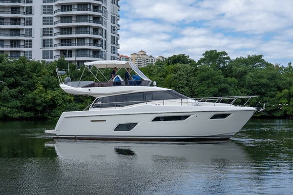 45ft Ferretti Yachts Yacht For Sale