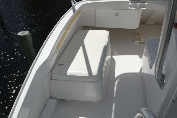 Whiskey Romeo 38ft Luhrs Yacht For Sale