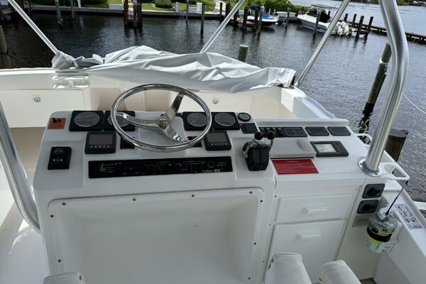 Whiskey Romeo 38ft Luhrs Yacht For Sale