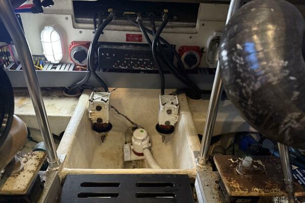 Whiskey Romeo 38ft Luhrs Yacht For Sale