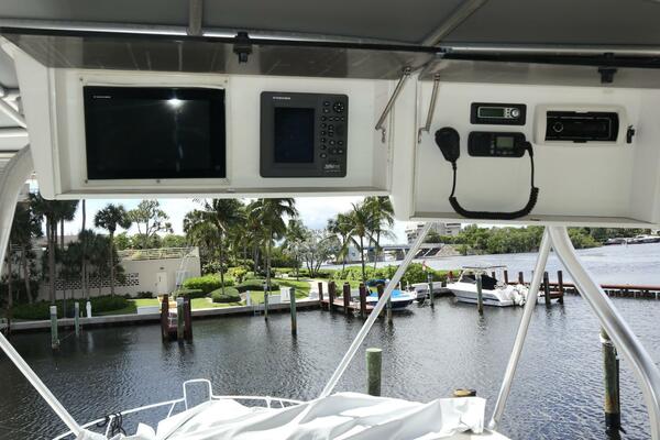 Whiskey Romeo 38ft Luhrs Yacht For Sale