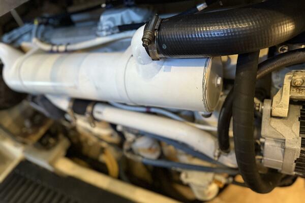 Whiskey Romeo 38ft Luhrs Yacht For Sale