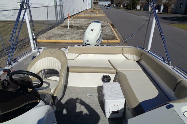 19ft Stingray Yacht For Sale