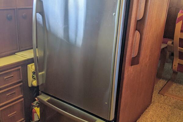 46' Chris Craft 1986 Galley