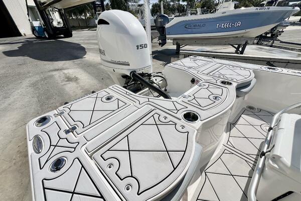 20ft Robalo Yacht For Sale