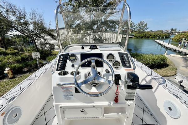 20ft Robalo Yacht For Sale