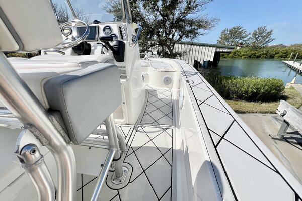 20ft Robalo Yacht For Sale