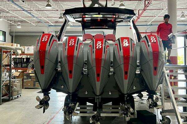 Cigarette 42’ Auroris Yacht For Sale