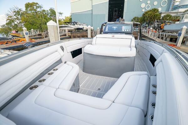 42ft Cigarette Yacht For Sale