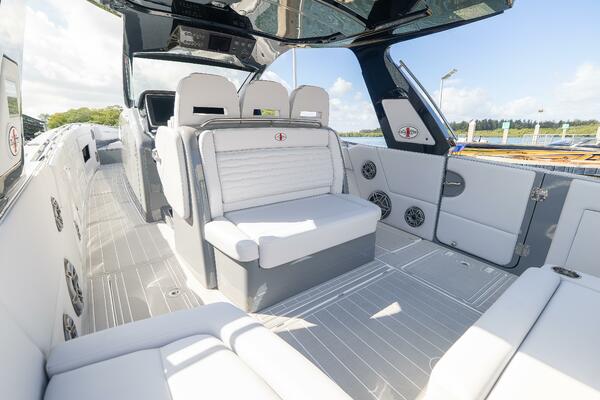 42ft Cigarette Yacht For Sale