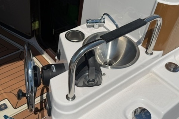 Ranger Tugs R-31 CB Yacht For Sale