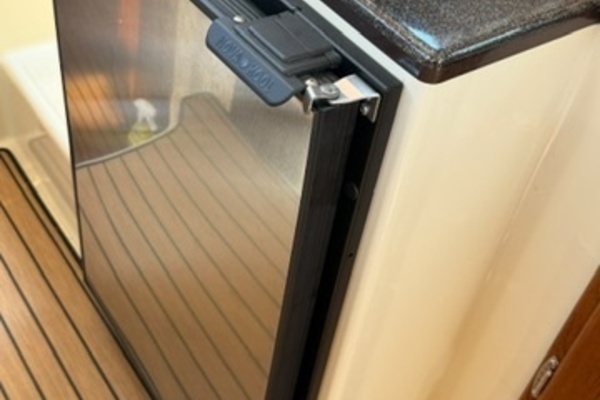 Ranger Tugs R-31 CB Yacht For Sale