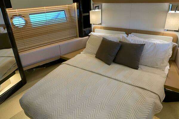 Azimut 77S Yacht For Sale