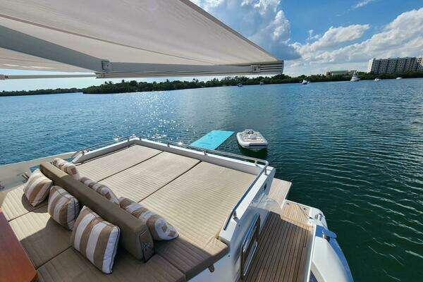 Azimut 77S Yacht For Sale