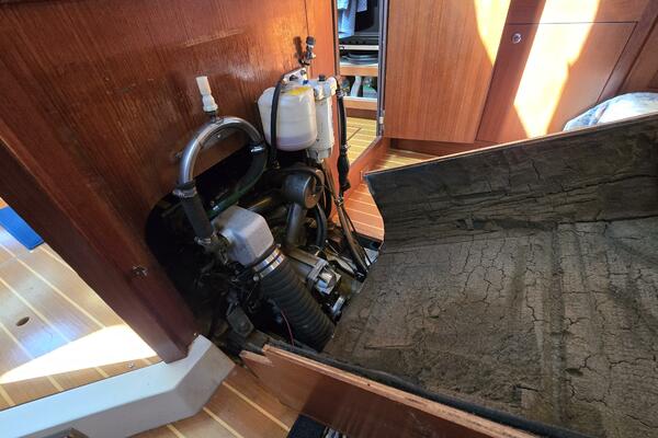 Safineia 41ft Hunter Yacht For Sale