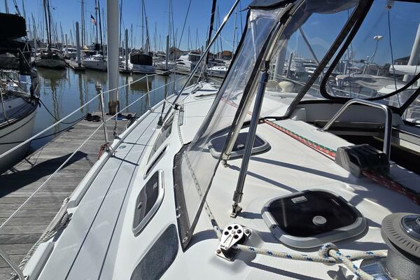 Safineia 41ft Hunter Yacht For Sale