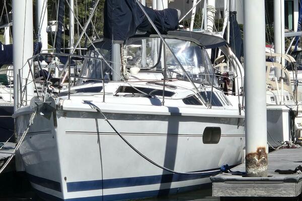 Safineia 41ft Hunter Yacht For Sale