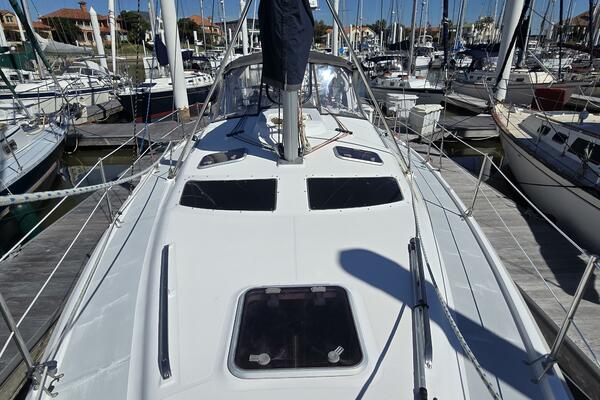 Safineia 41ft Hunter Yacht For Sale