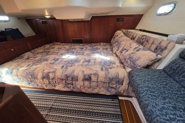 Safineia 41ft Hunter Yacht For Sale