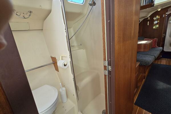 Safineia 41ft Hunter Yacht For Sale
