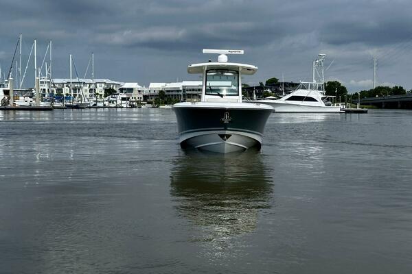 Boston Whaler 33 BOTTOMS UP -  Exterior