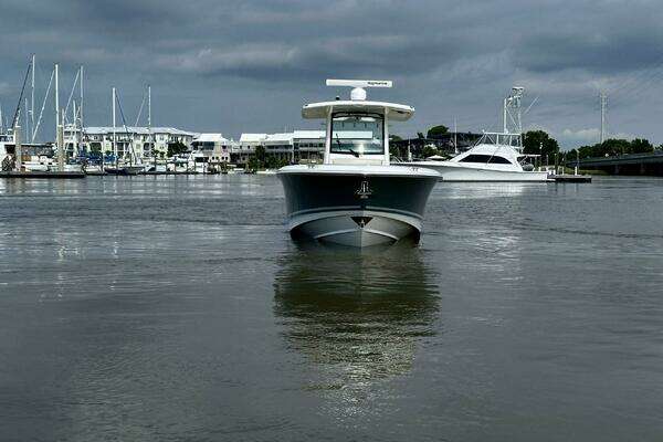 2019 Boston Whaler 33