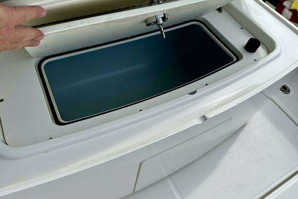 2019 Boston Whaler 33