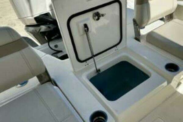 2023 Boston Whaler 25
