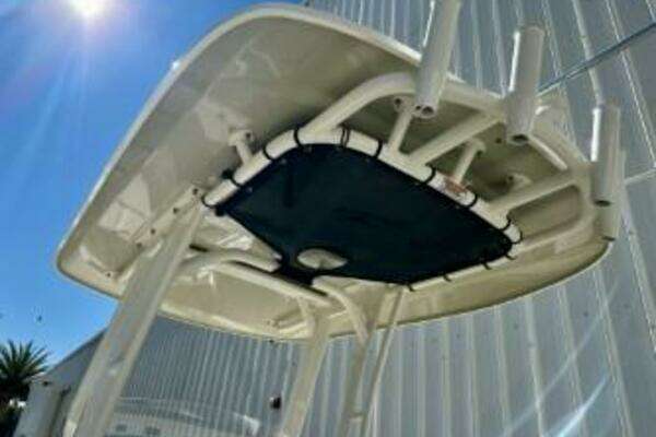 2023 Boston Whaler 25