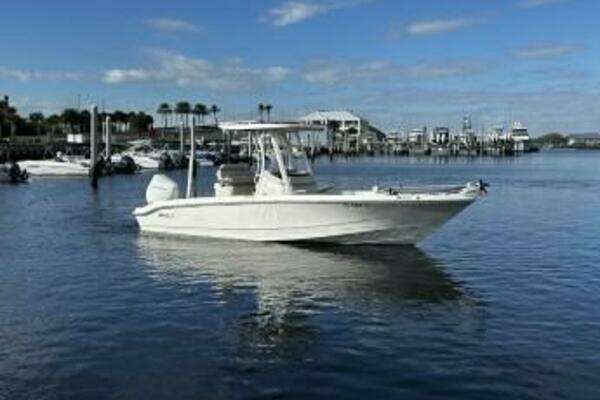 2023 Boston Whaler 25
