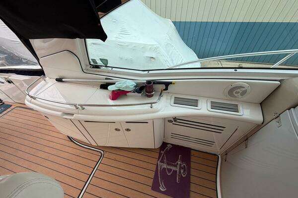 Sea Ray 500 Sundancer Yacht For Sale