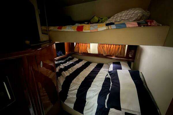 Sea Ray 500 Sundancer Yacht For Sale