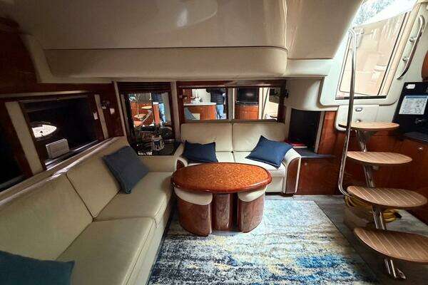 Sea Ray 500 Sundancer Yacht For Sale