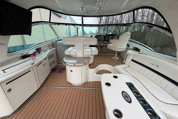 Sea Ray 500 Sundancer Yacht For Sale
