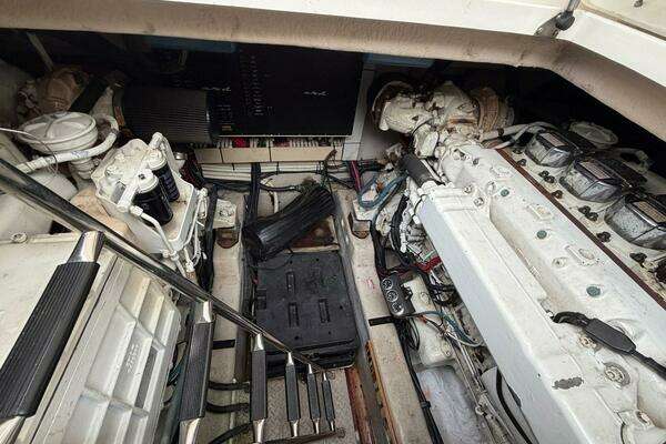 Sea Ray 500 Sundancer Yacht For Sale