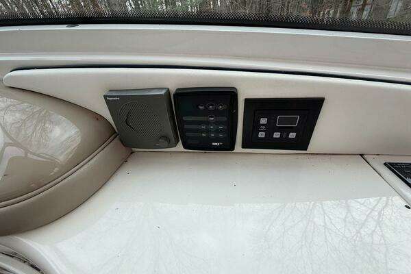 Sea Ray 500 Sundancer Yacht For Sale