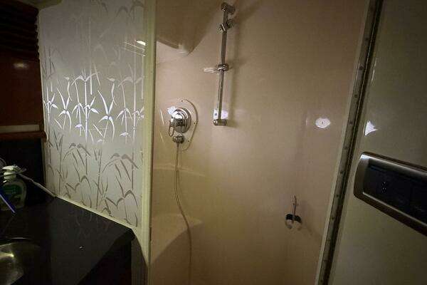 Sea Ray 500 Sundancer Yacht For Sale