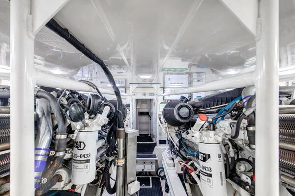 Viking 68 - Mobster - Engine Room
