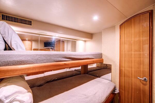 Viking 68 - Mobster - Stateroom